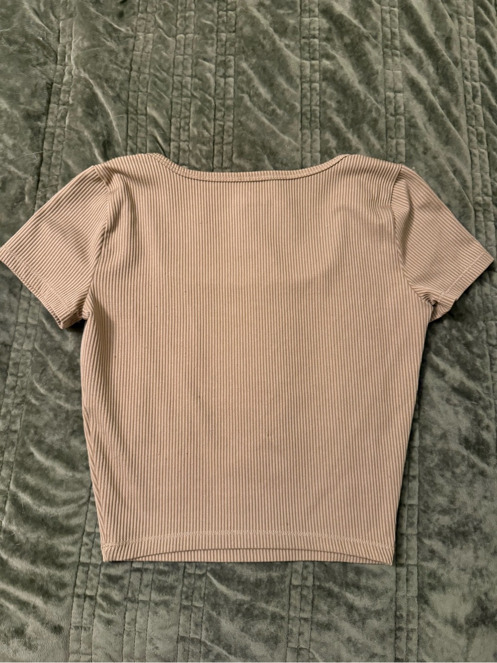 Hollister Ribbed Scoop Neck Crop Top Bundle - Gray, Dark Green, & Tan - Picture 7 of 7